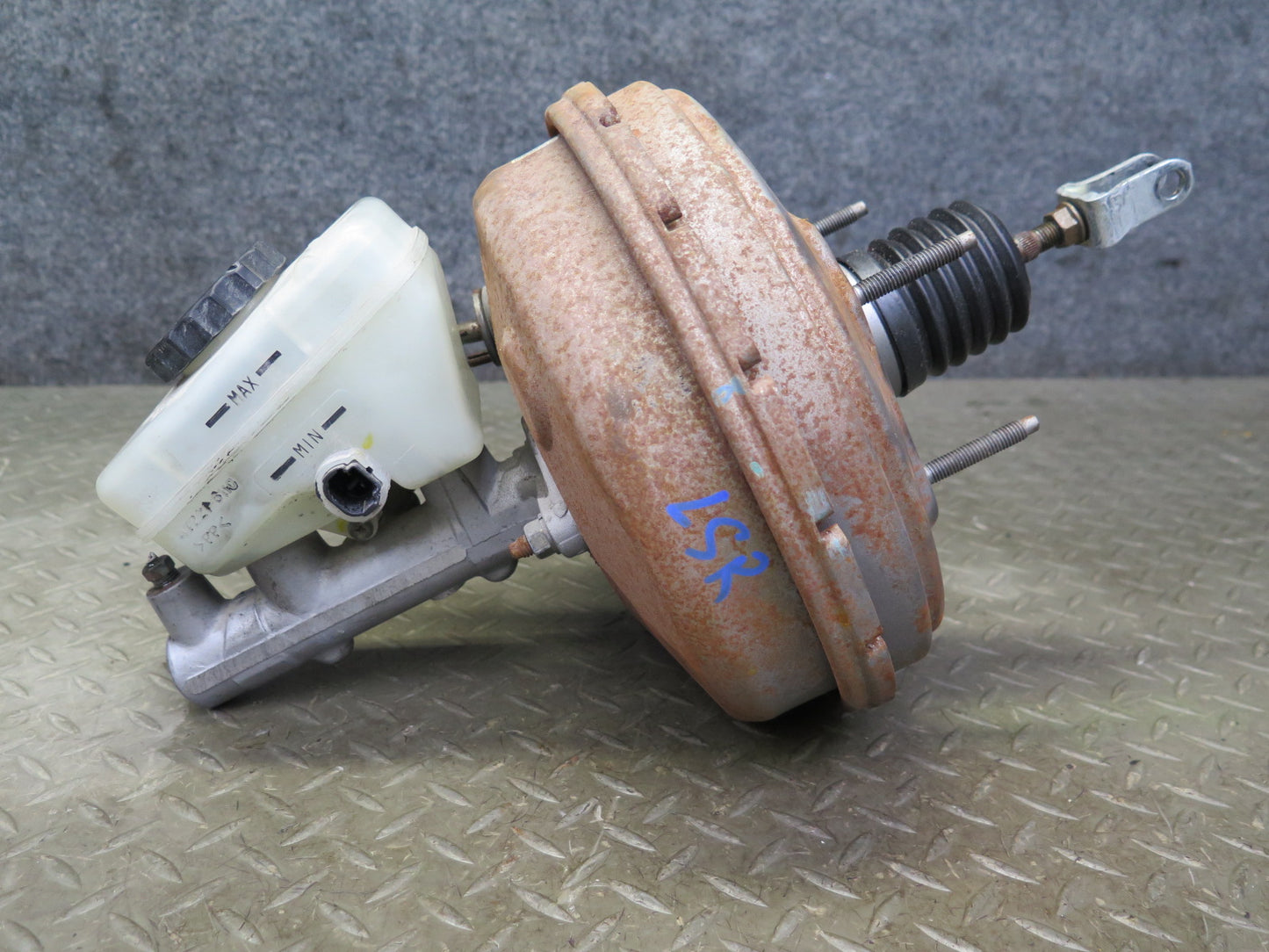 98-00 Lexus UCF20L LS400 Brake Master Cylinder Booster Fluid Reservoir OEM