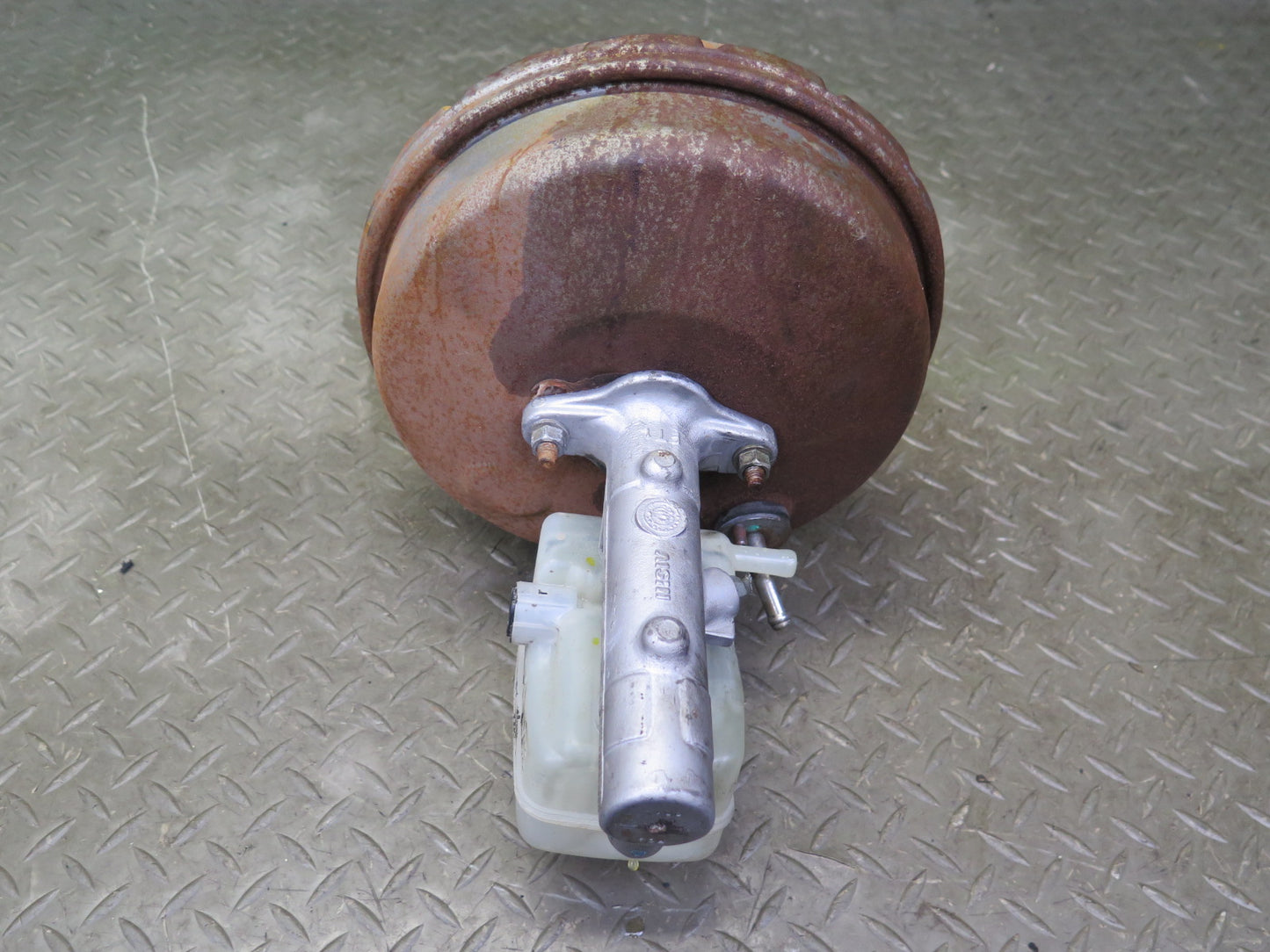 98-00 Lexus UCF20L LS400 Brake Master Cylinder Booster Fluid Reservoir OEM