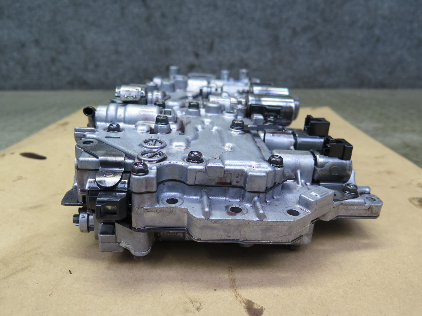 98-00 Lexus UCF20L LS400 A650E Auto Transmission Valve Body Mechatronic 102K OEM