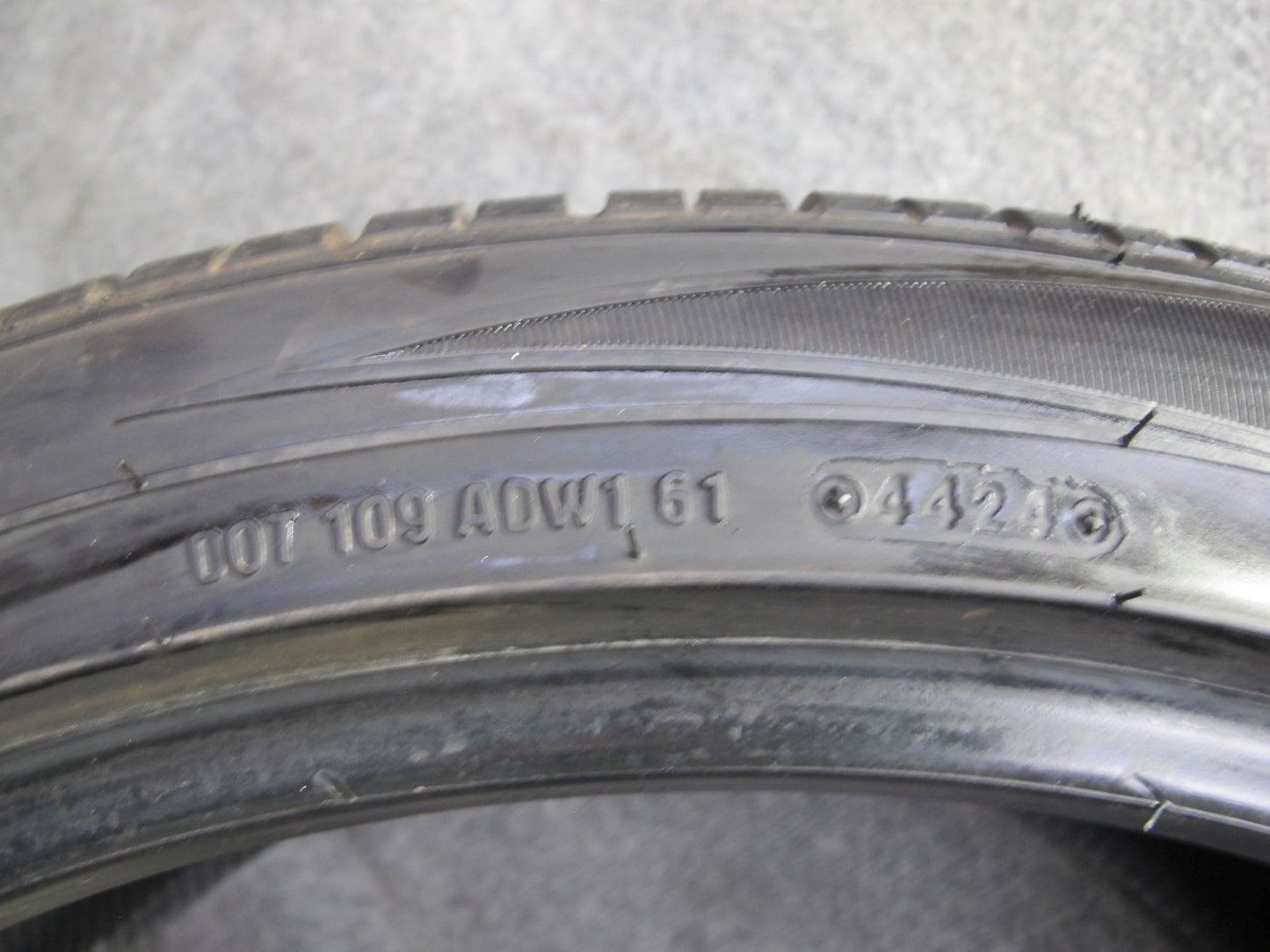 Set of 2 Zeetex SU1000 Summer Tire 295/35 R21 107V XL 4324 4424 9/32 Tread