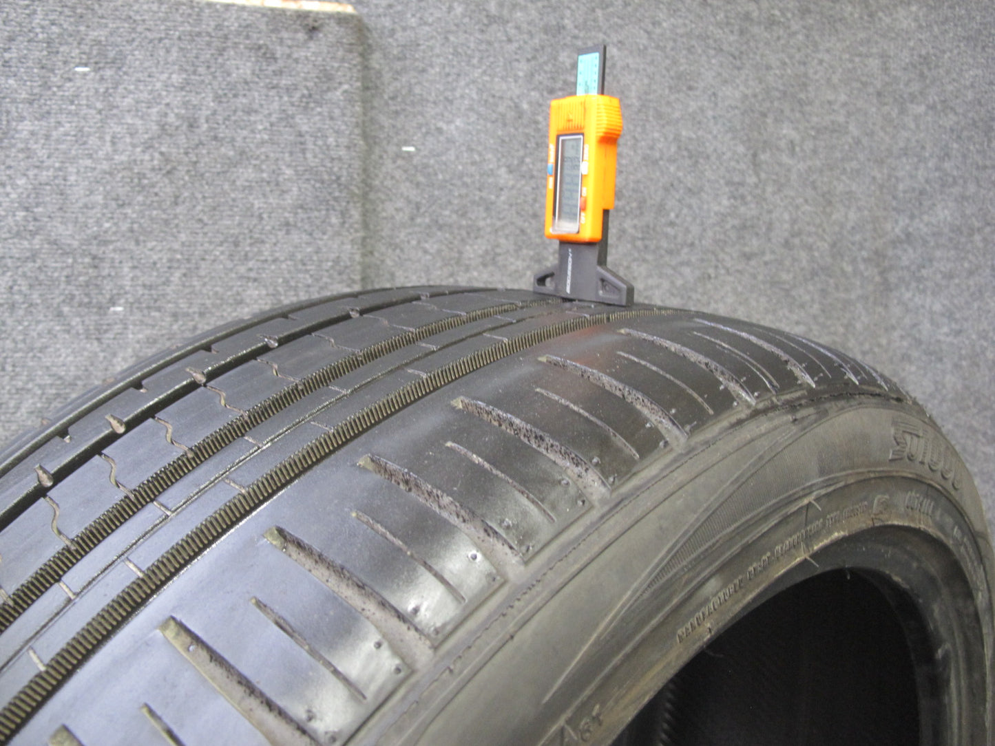 Set of 2 Zeetex SU1000 Summer Tire 295/35 R21 107V XL 4324 4424 9/32 Tread