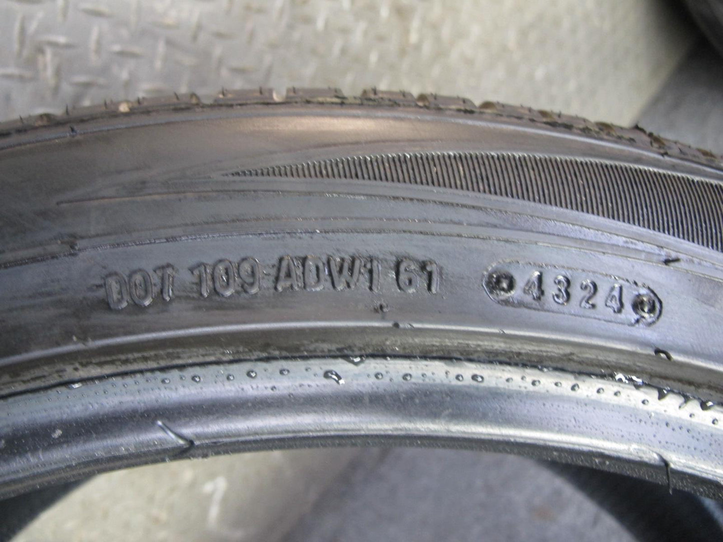 Set of 2 Zeetex SU1000 Summer Tire 295/35 R21 107V XL 4324 4424 9/32 Tread