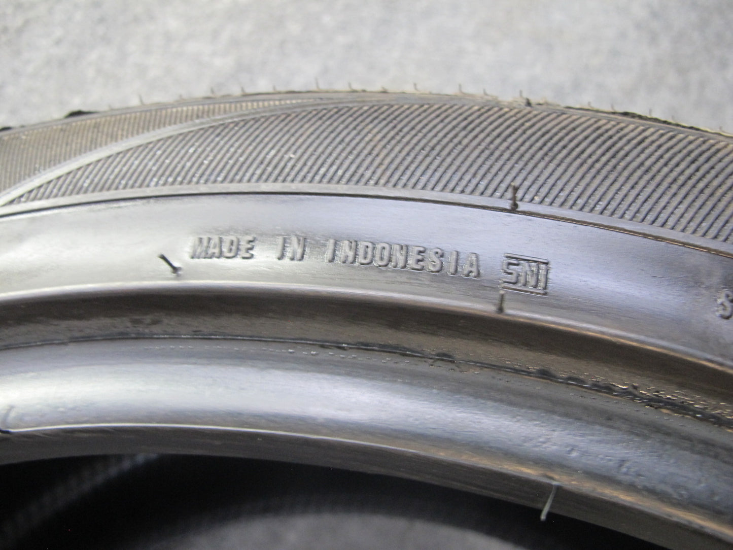 Set of 2 Zeetex SU1000 Summer Tire 295/35 R21 107V XL 4324 4424 9/32 Tread