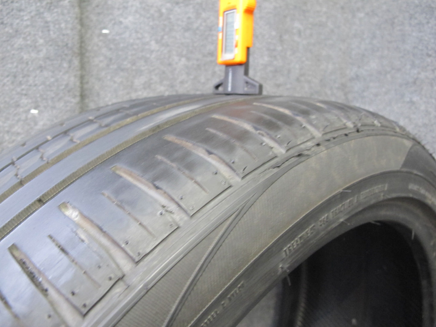 Set of 2 Zeetex SU1000 Summer Tire 295/35 R21 107V XL 4324 4424 8/32 Tread