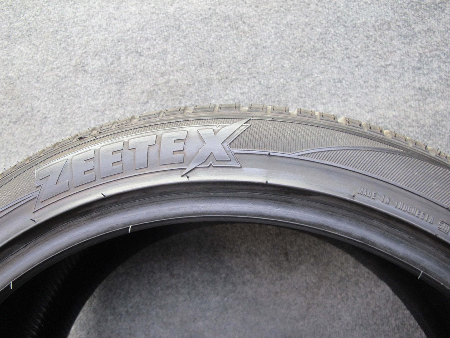 Set of 2 Zeetex SU1000 Summer Tire 295/35 R21 107V XL 4324 4424 8/32 Tread