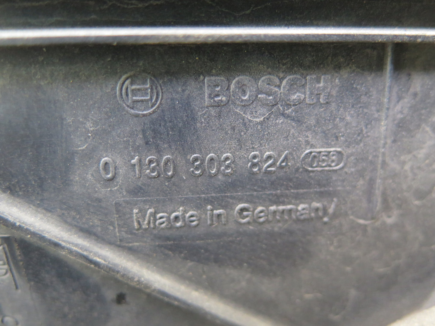 1999-2004 Porsche 911 996 Left Engine Radiator Fan Condenser Shroud Assy