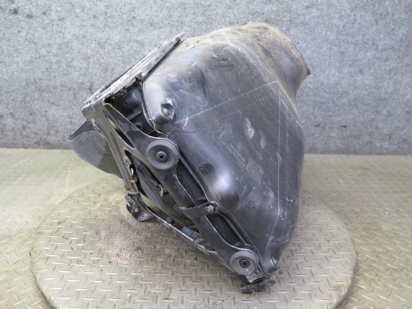 1999-2004 Porsche 911 996 Left Engine Radiator Fan Condenser Shroud Assy