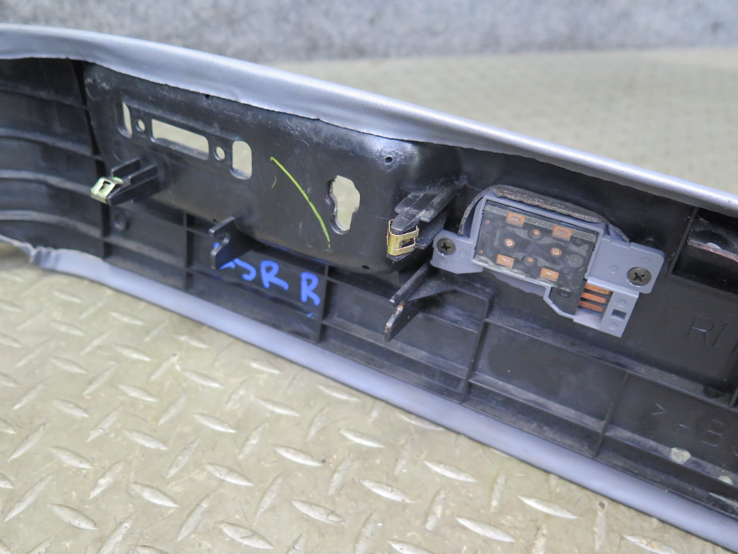 98-00 Lexus UCF20L LS400 Front Right Seat Adjust Trim Cover Panel Set Gray OEM