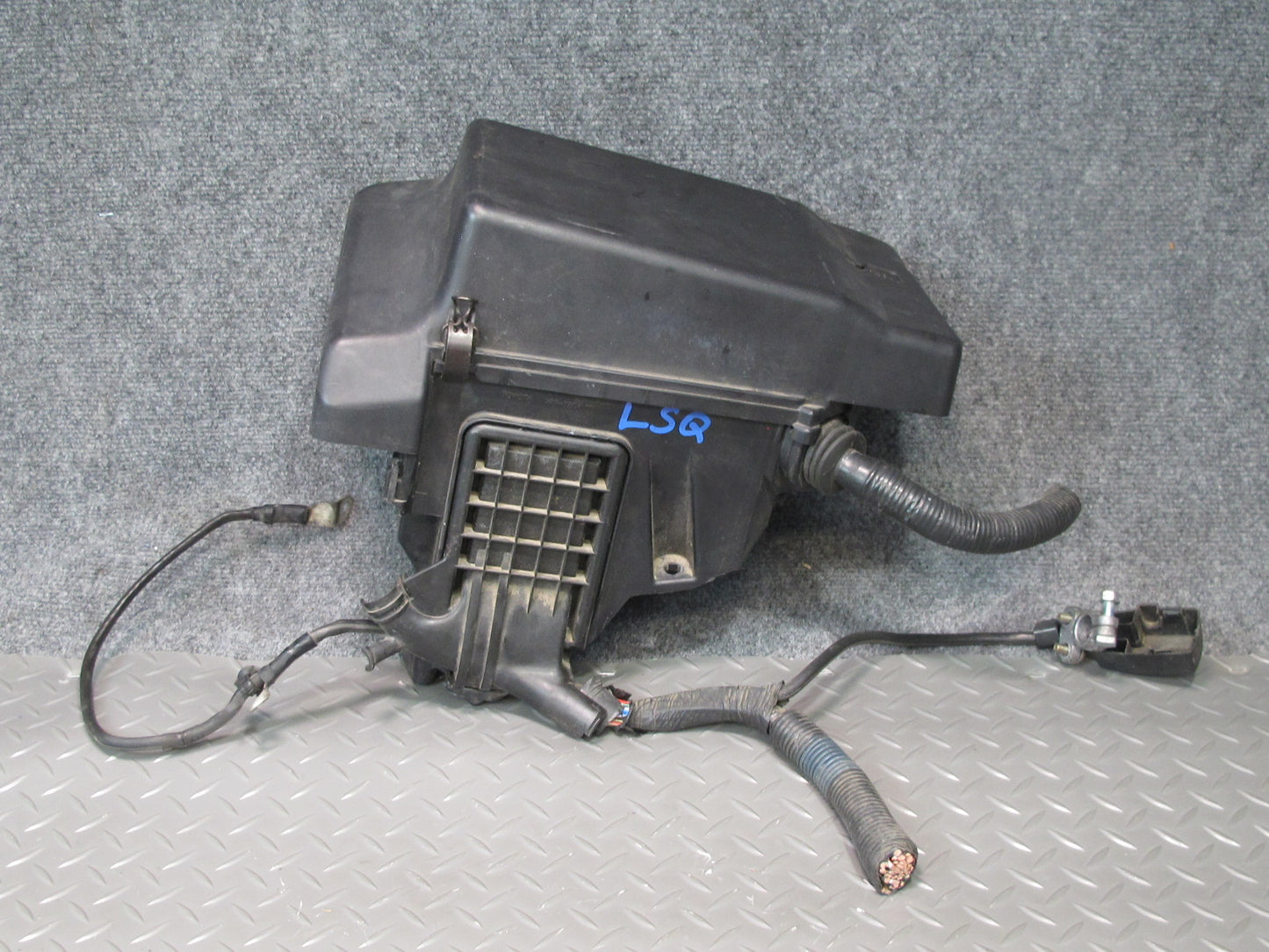 98-00 Lexus UCF20L LS400 Engine Bay Fuse Relay Box Module OEM