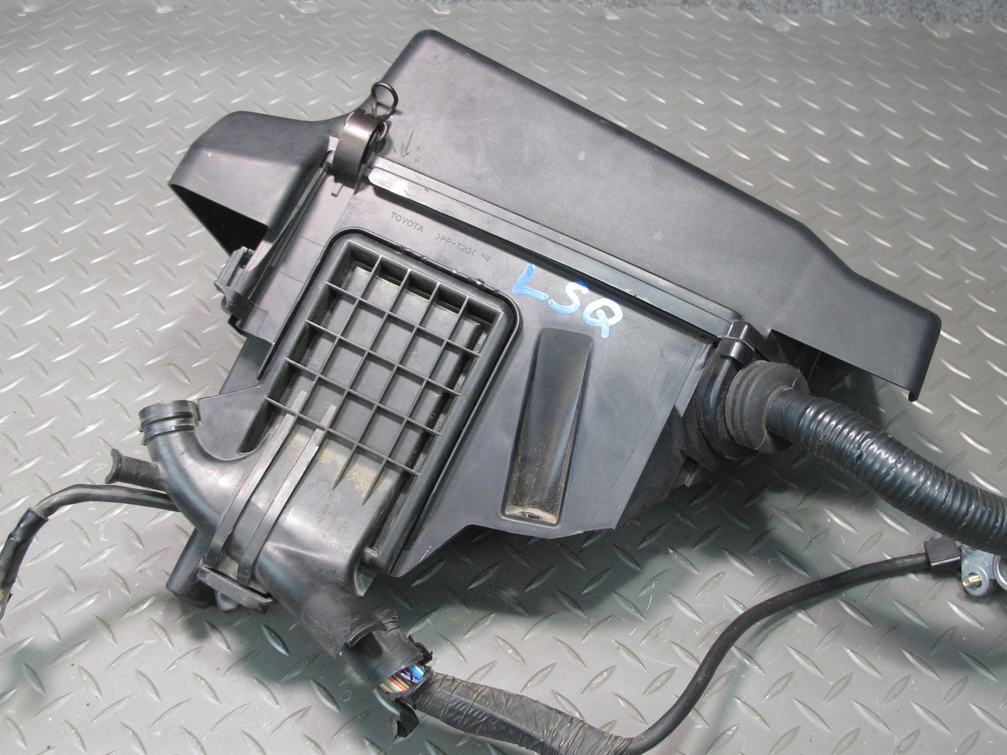 98-00 Lexus UCF20L LS400 Engine Bay Fuse Relay Box Module OEM