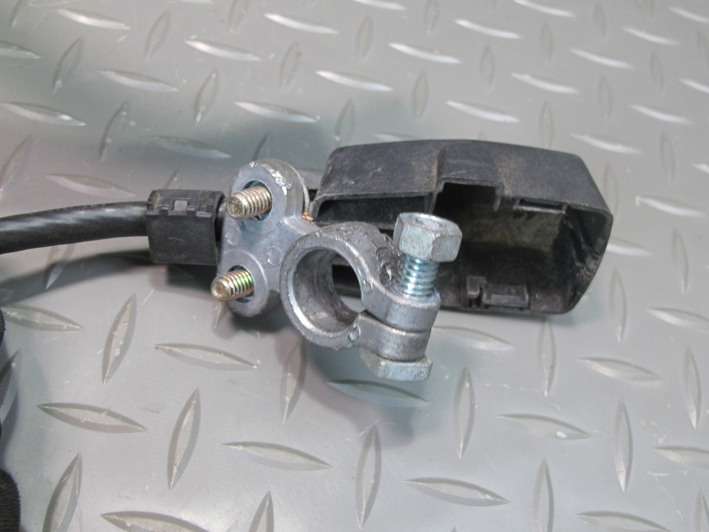 98-00 Lexus UCF20L LS400 Engine Bay Fuse Relay Box Module OEM