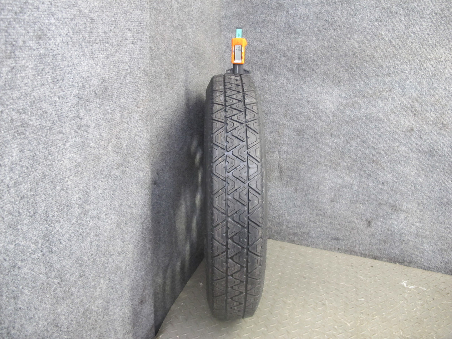 01-06 BMW E46 330ci R17 17" Spare Tire Wheel 17x3.5B ET30 125/80 6750007 OEM