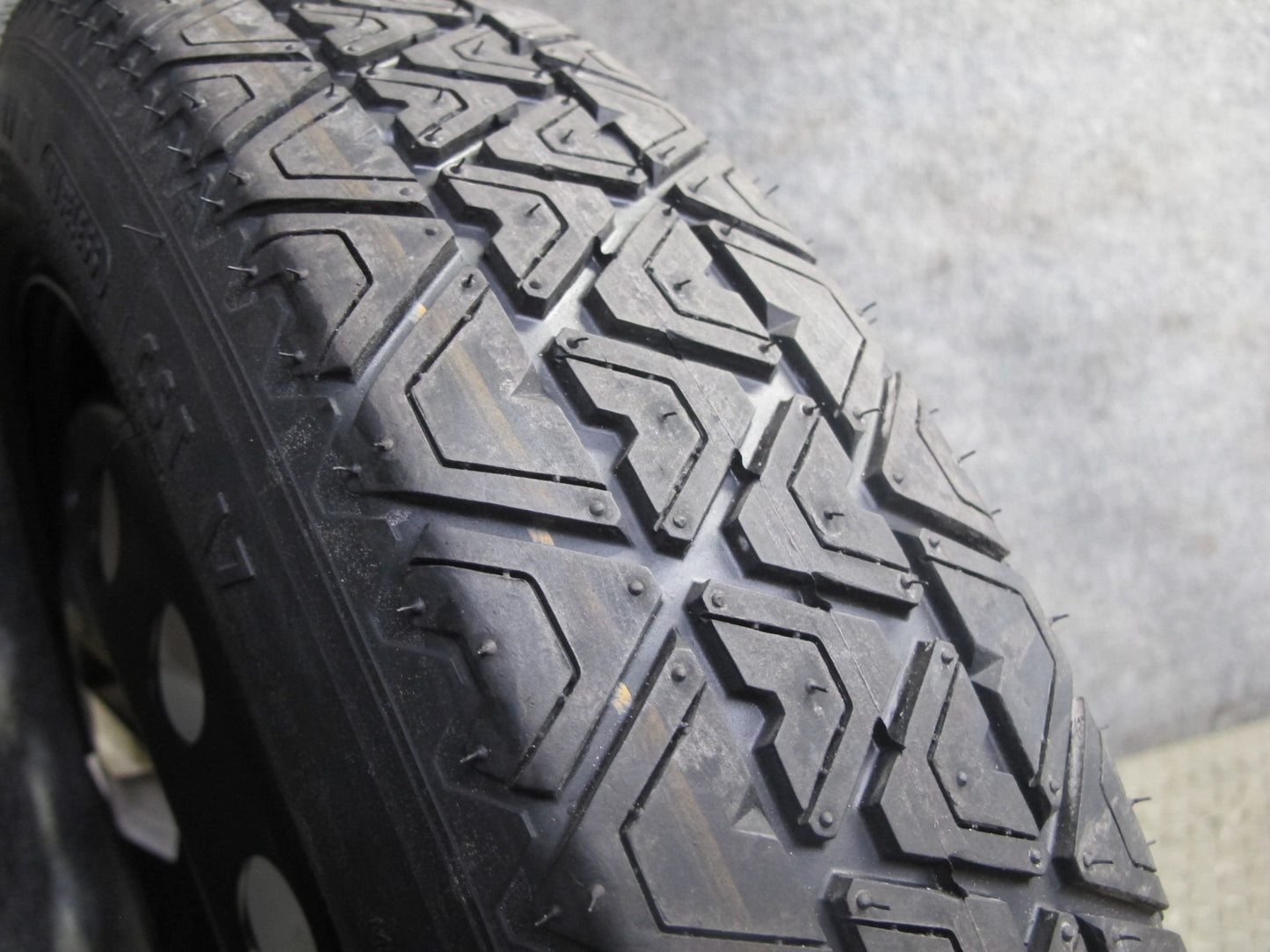 01-06 BMW E46 330ci R17 17" Spare Tire Wheel 17x3.5B ET30 125/80 6750007 OEM