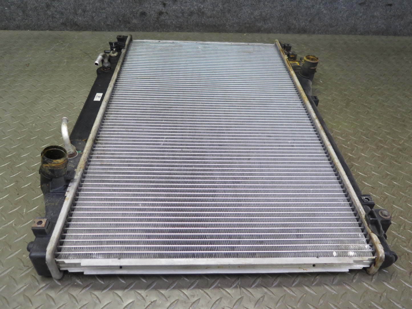 97-00 Lexus JZZ31L SC300 3.0L 2JZGE A/T Engine Motor Cooling Radiator CSF 2936