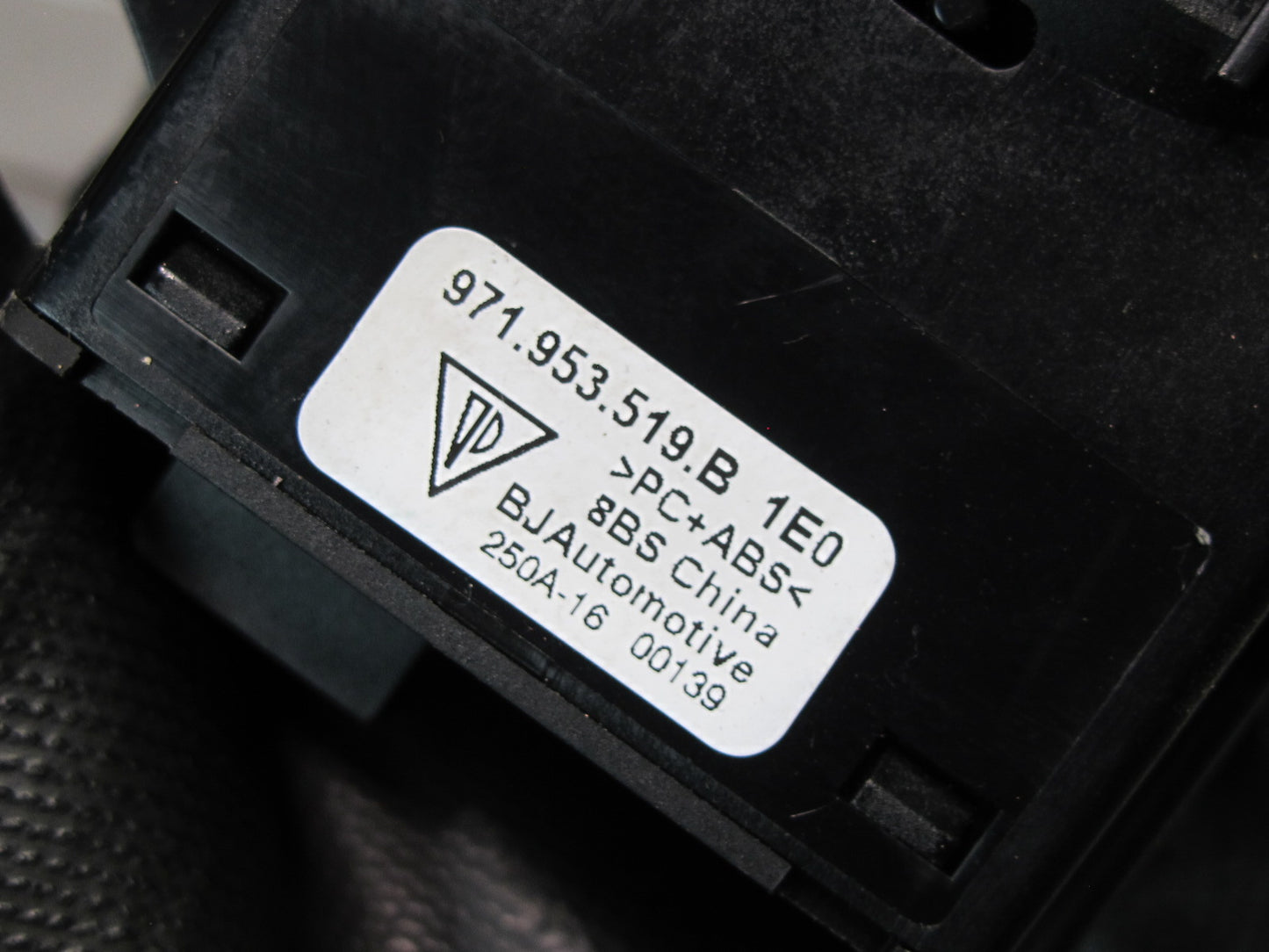 17-23 Porsche Panamera 971 Steering Column Tilt Adjust Control Switch 971953519B