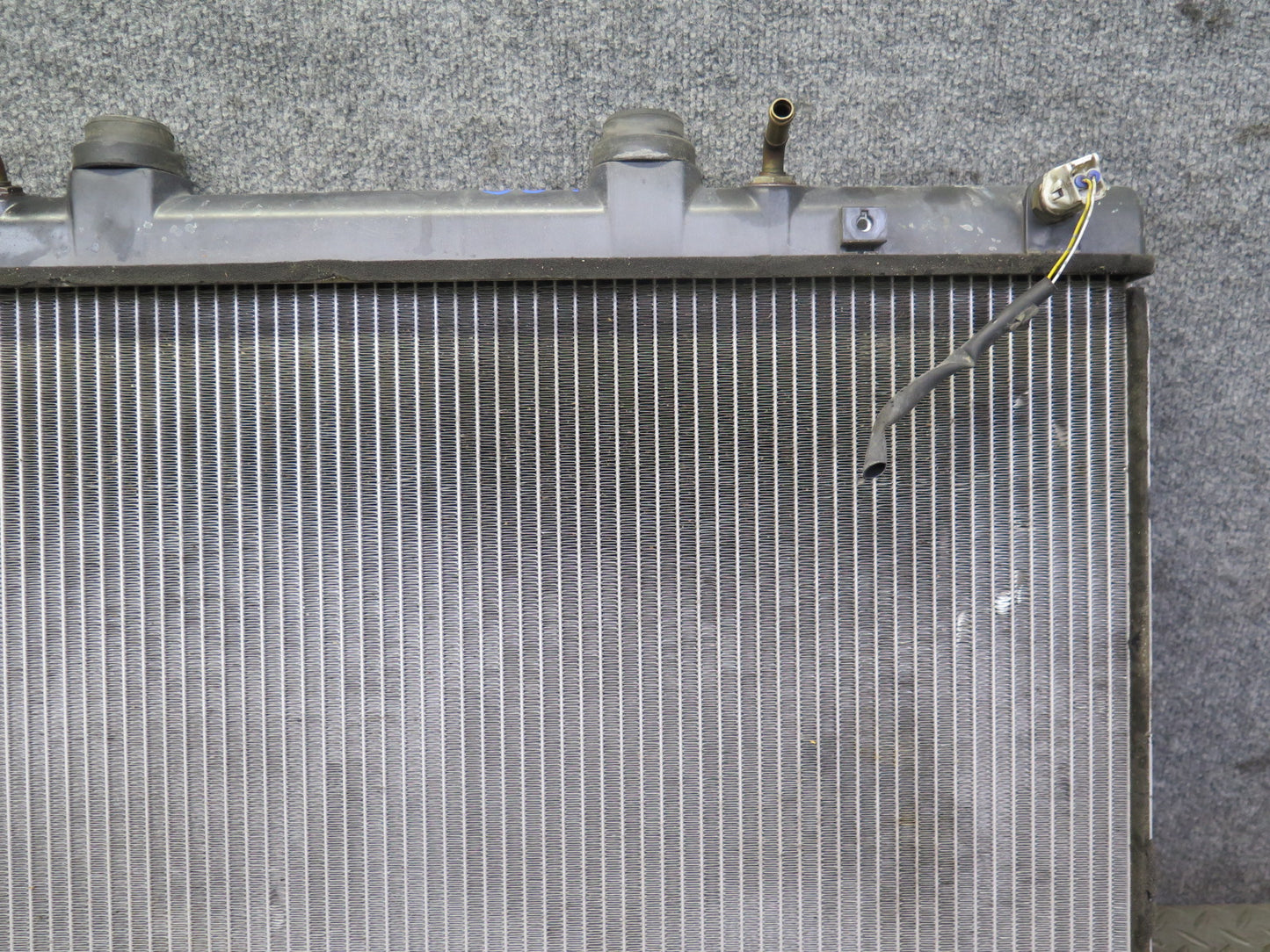 95-00 Lexus UCF20L LS400 Engine Cooling Radiator OEM