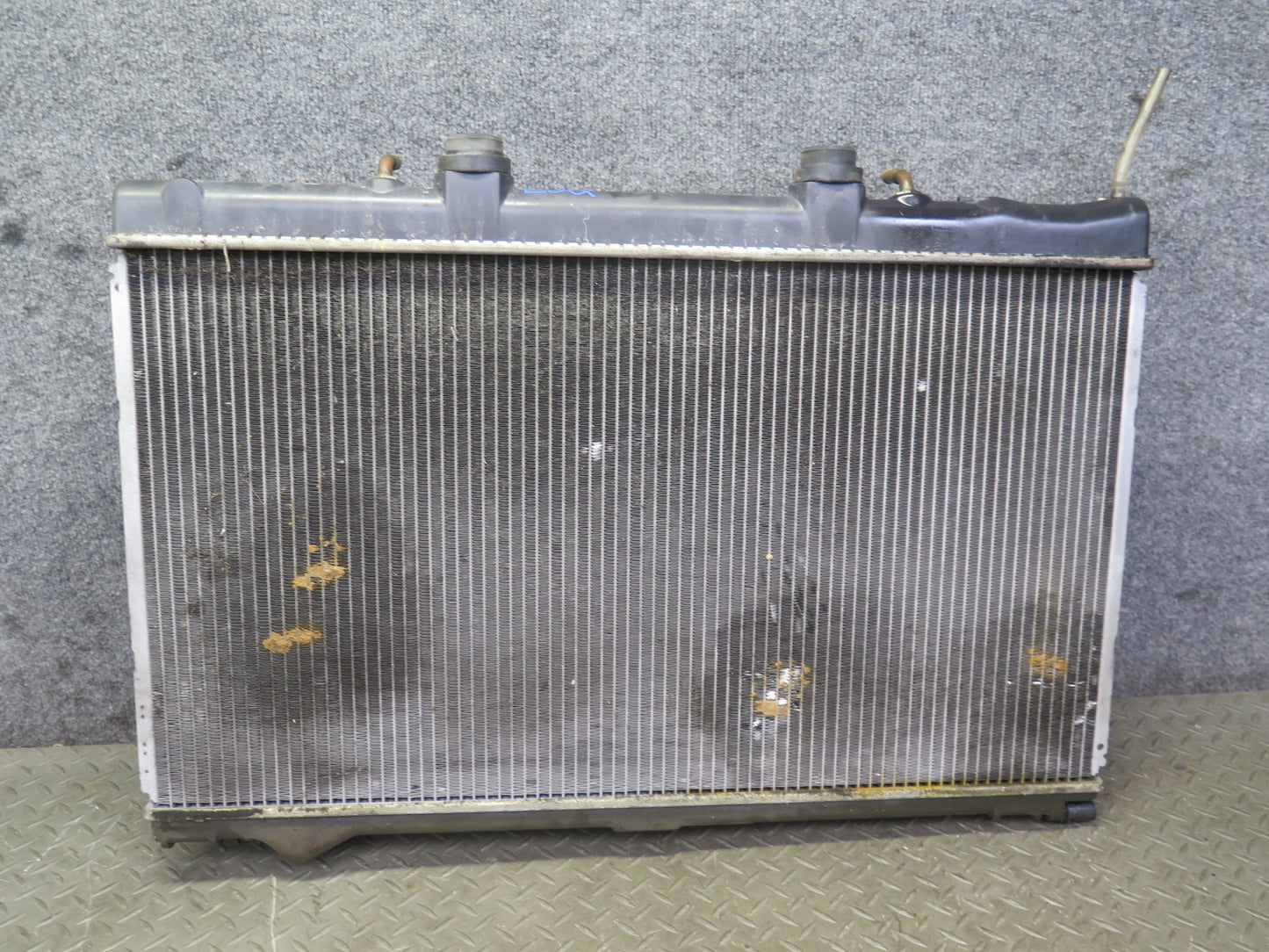 95-00 Lexus UCF20L LS400 Engine Cooling Radiator OEM