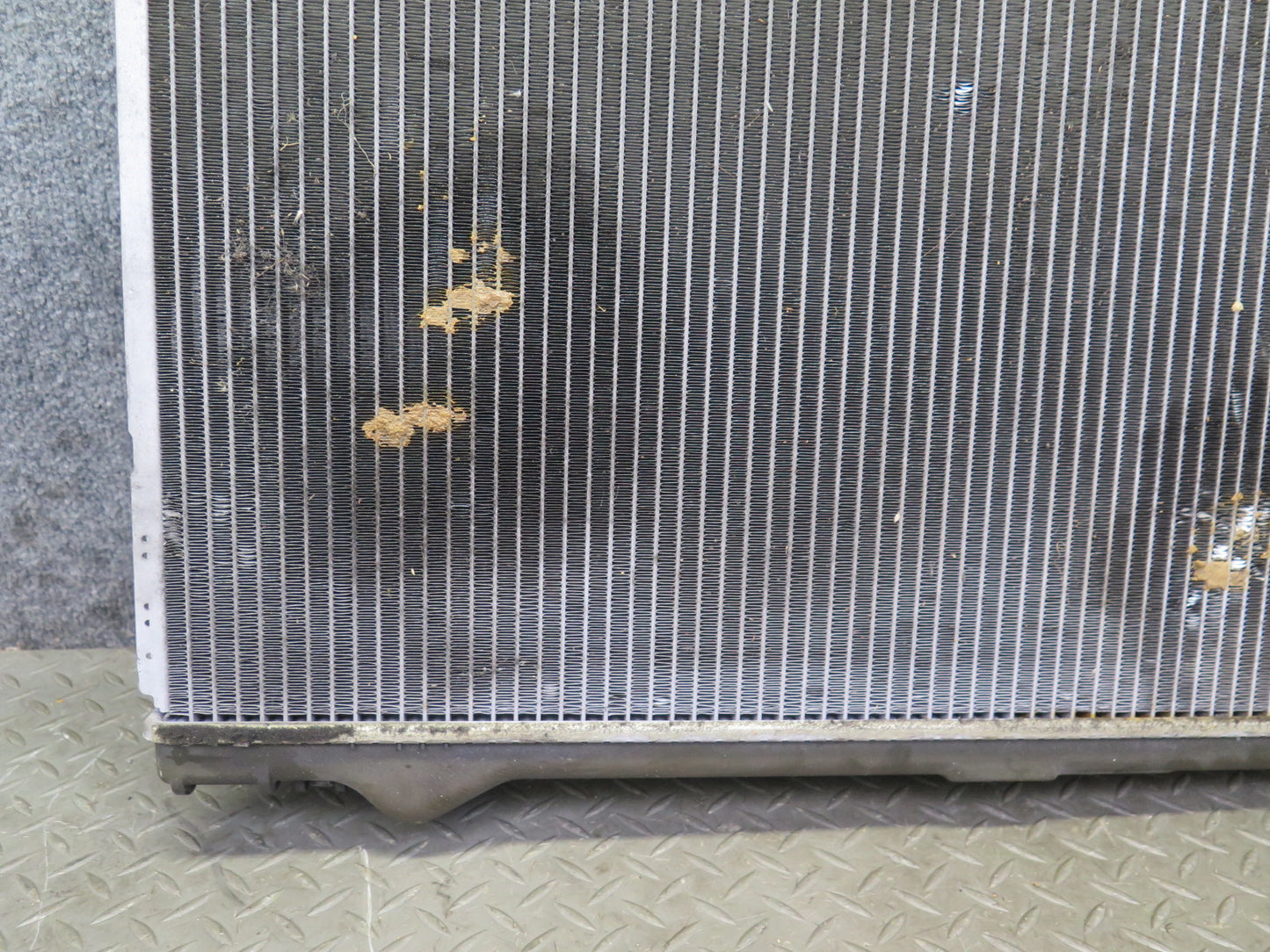 95-00 Lexus UCF20L LS400 Engine Cooling Radiator OEM