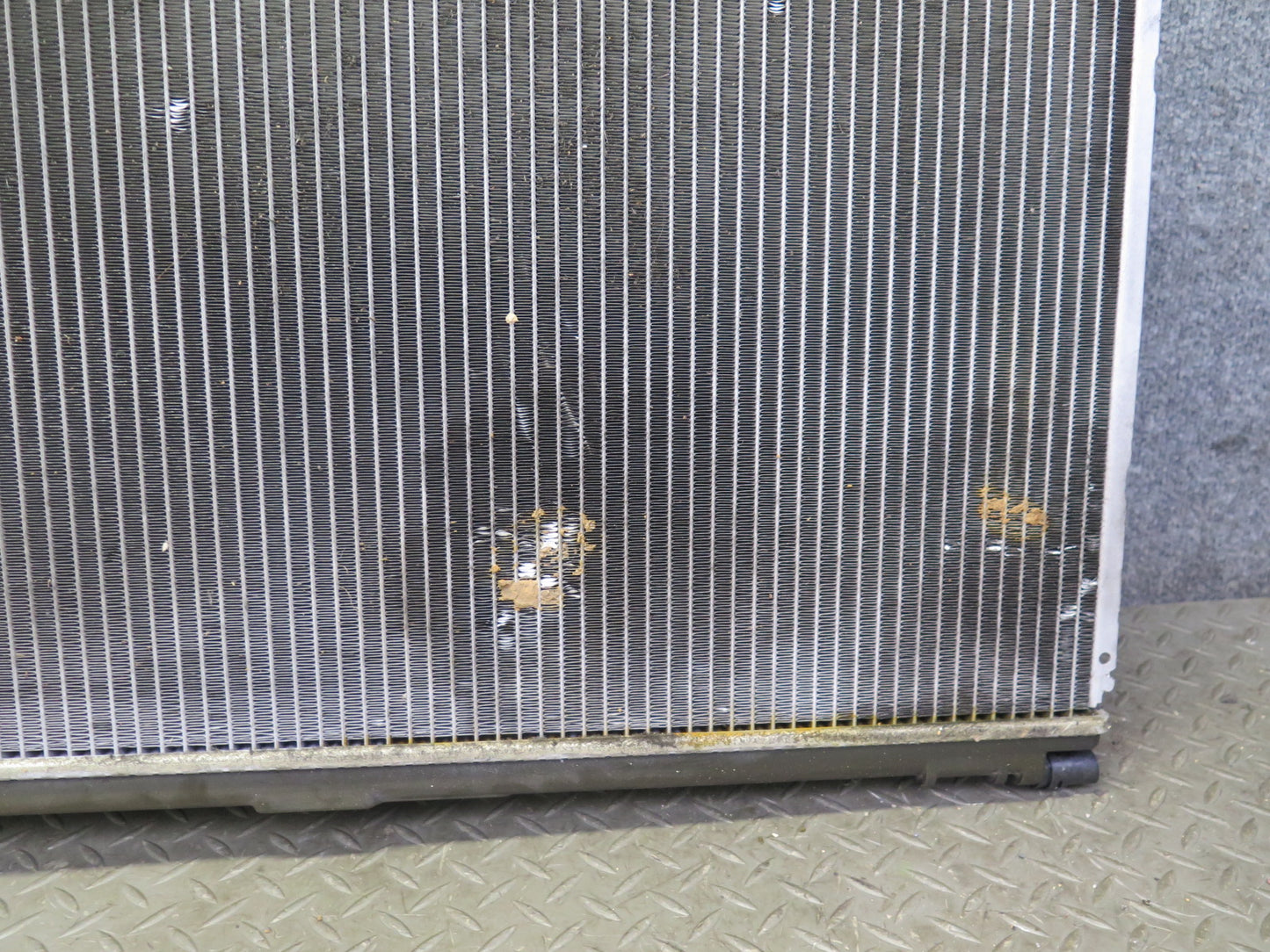 95-00 Lexus UCF20L LS400 Engine Cooling Radiator OEM