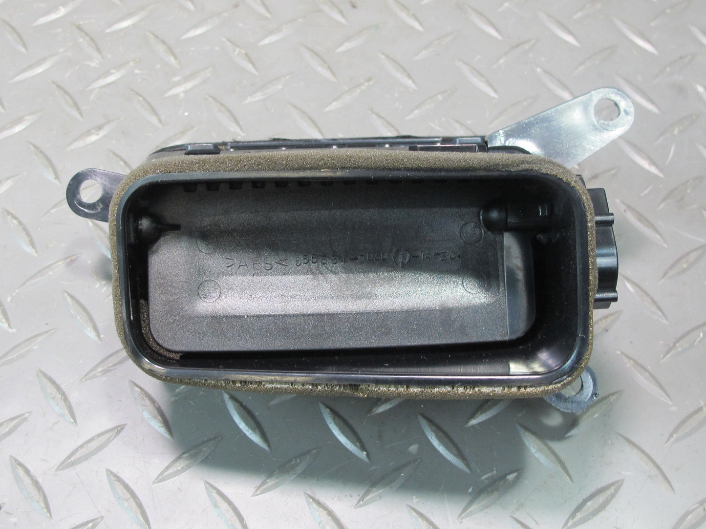 95-00 Lexus UCF20L LS400 Set of 2 Dash Left & Right AC Heater Air Vent Black OEM