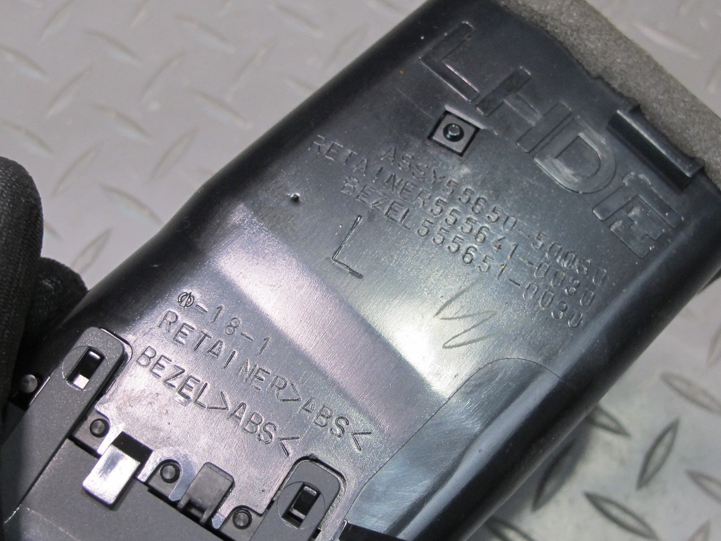 95-00 Lexus UCF20L LS400 Set of 2 Dash Left & Right AC Heater Air Vent Black OEM