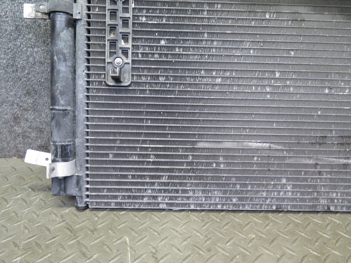 08-12 Audi 8T S5 4.2L A/C Air Condition Condenser 8K0260401R OEM