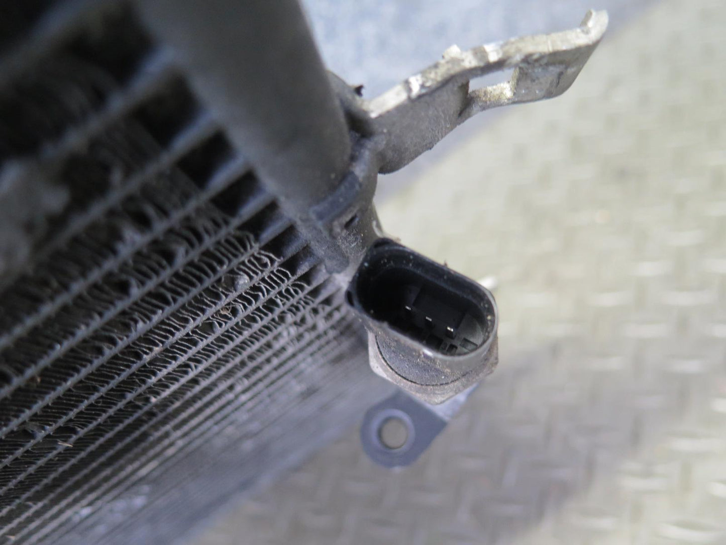 08-12 Audi 8T S5 4.2L A/C Air Condition Condenser 8K0260401R OEM