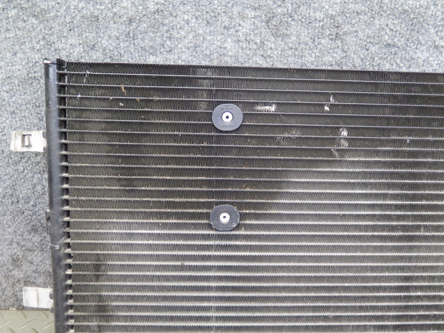 08-12 Audi 8T S5 4.2L A/C Air Condition Condenser 8K0260401R OEM