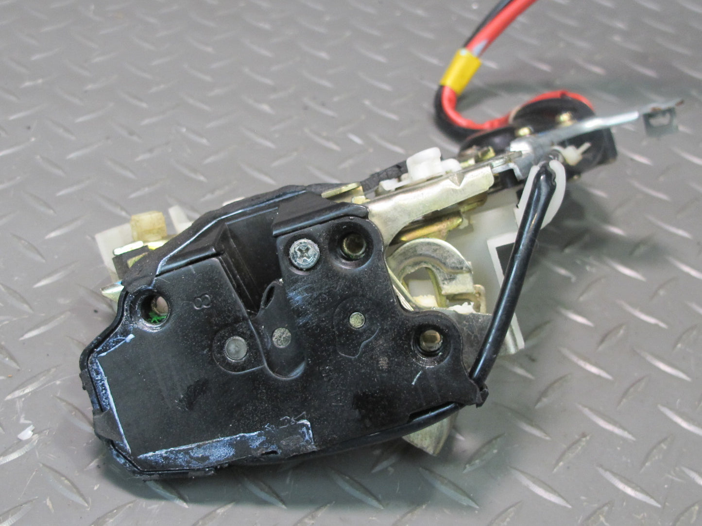 98-00 Lexus UCF20L LS400 Rear Left Door Lock Latch Actuator OEM