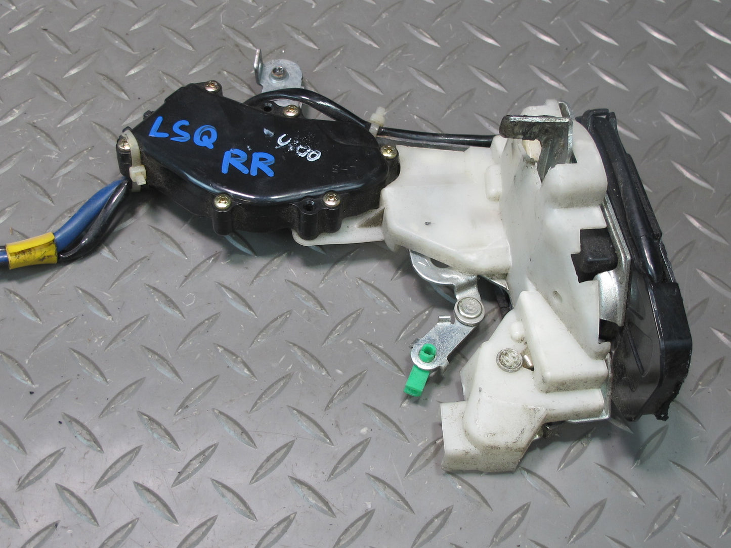 98-00 Lexus UCF20L LS400 Rear Right Door Lock Latch Actuator OEM