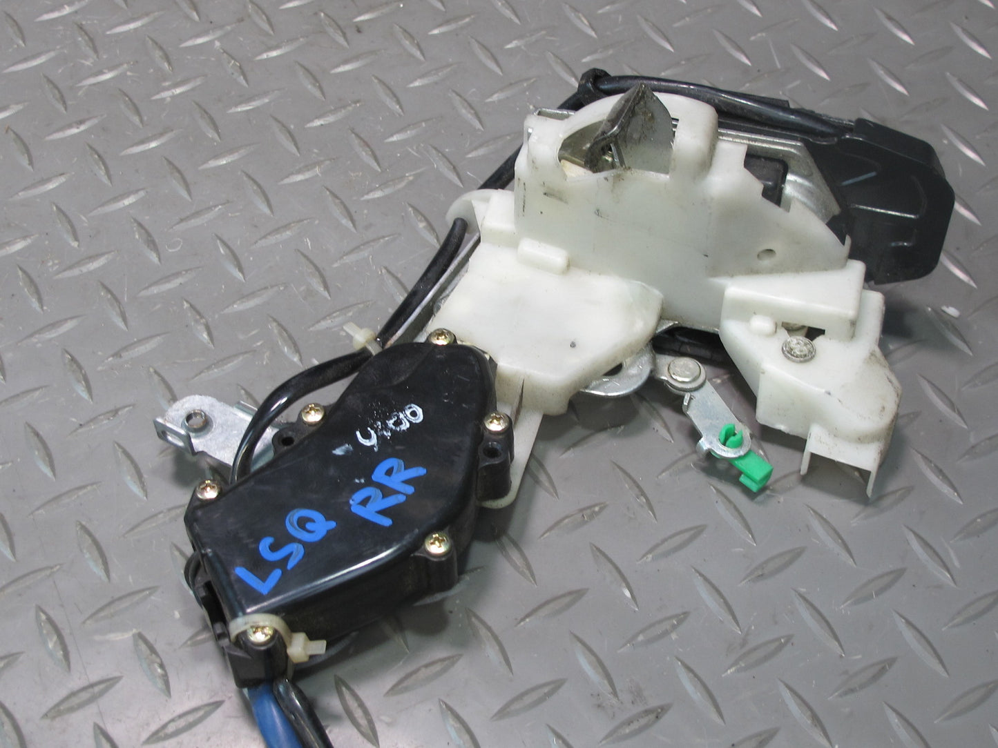 98-00 Lexus UCF20L LS400 Rear Right Door Lock Latch Actuator OEM