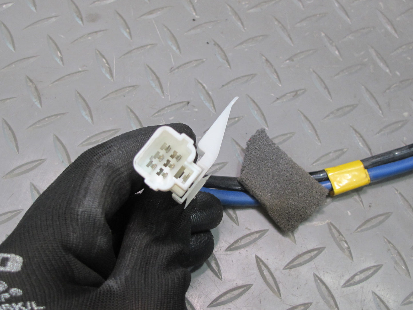 98-00 Lexus UCF20L LS400 Rear Right Door Lock Latch Actuator OEM