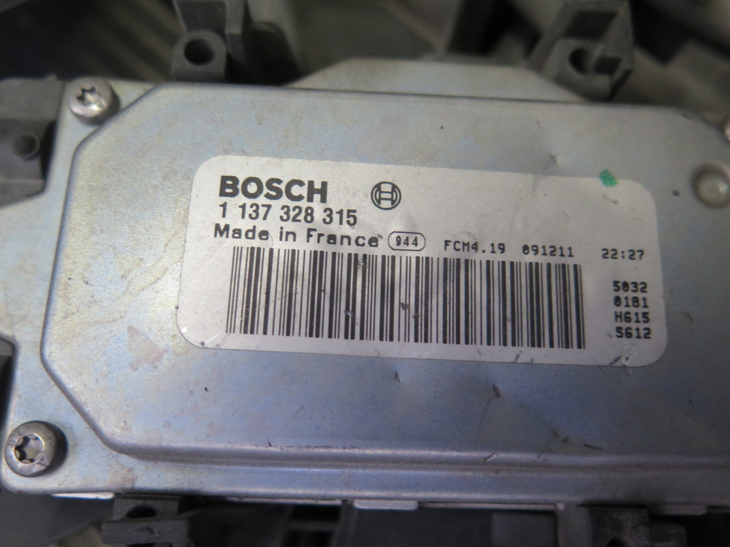 08-12 Audi 8T S5 4.2L A/T Engine Cooling Radiator w Fan Motor Assy 101K Mile OEM