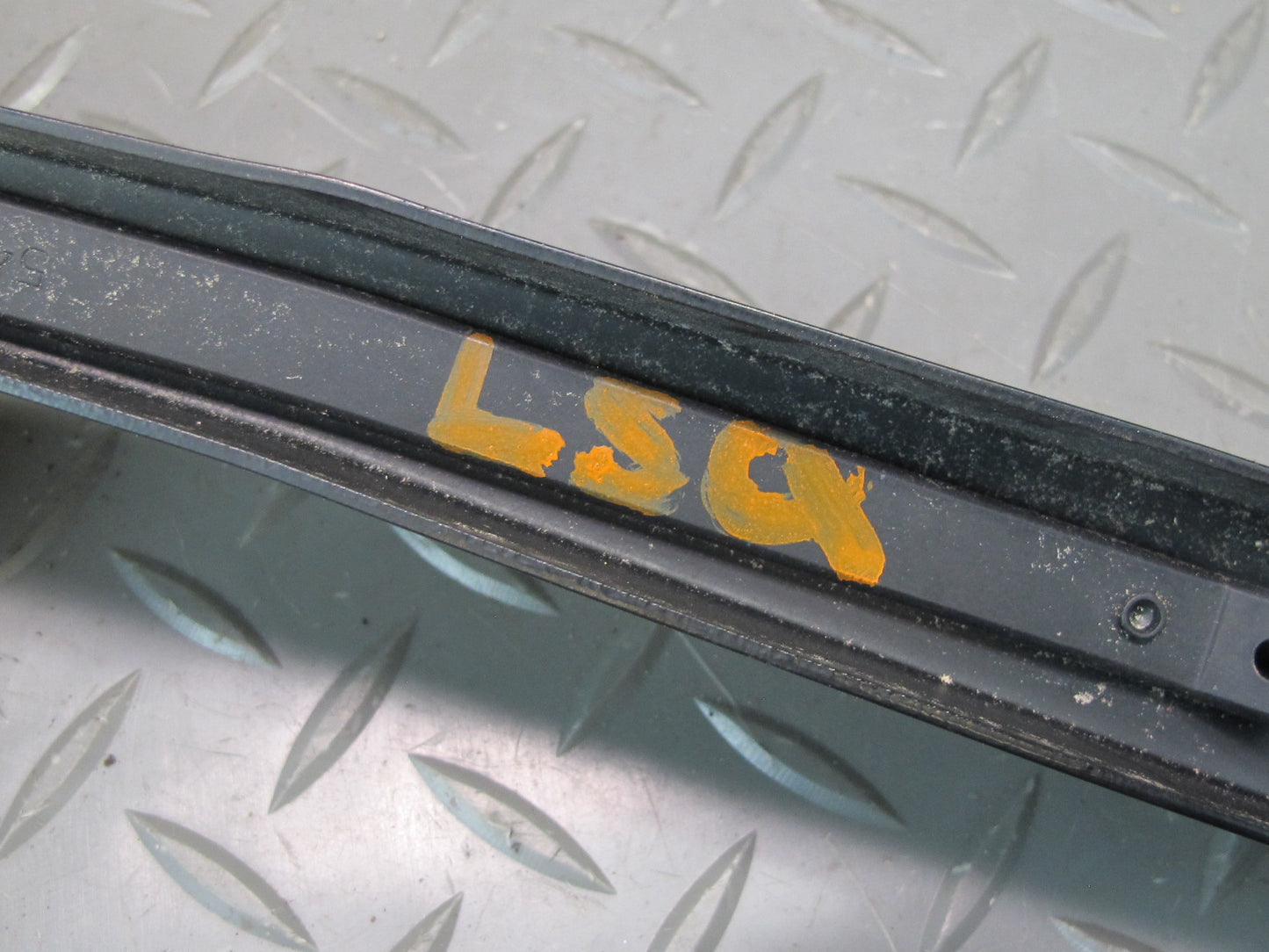 95-00 Lexus UCF20L LS400 Set of 2 Front Left & Right Windshield Wiper Arm OEM