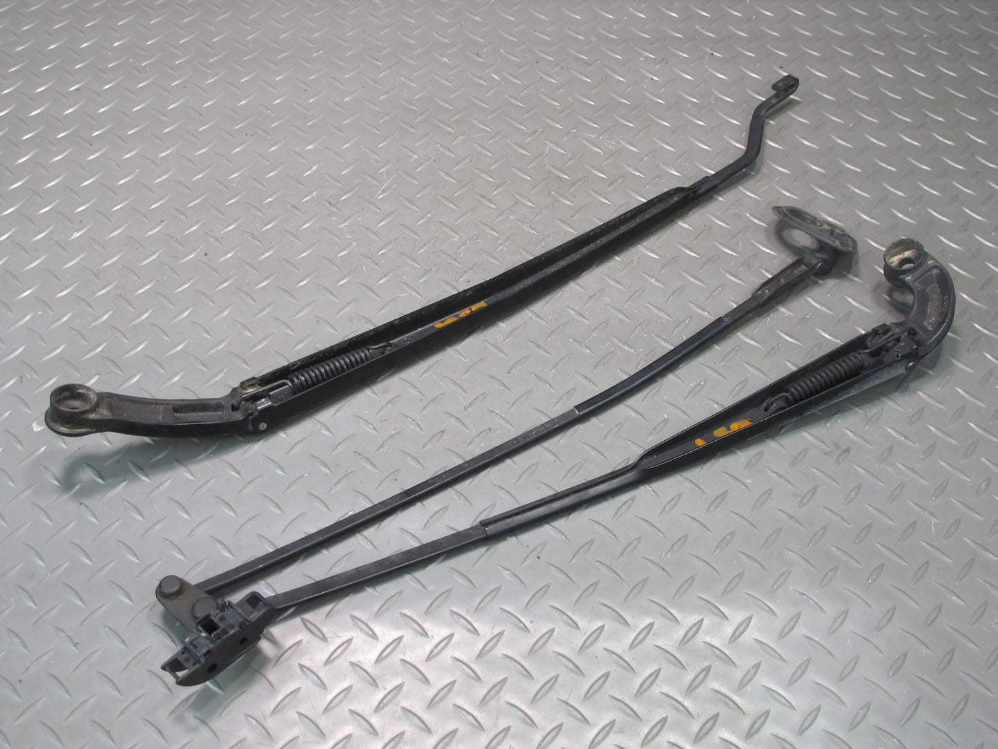 95-00 Lexus UCF20L LS400 Set of 2 Front Left & Right Windshield Wiper Arm OEM