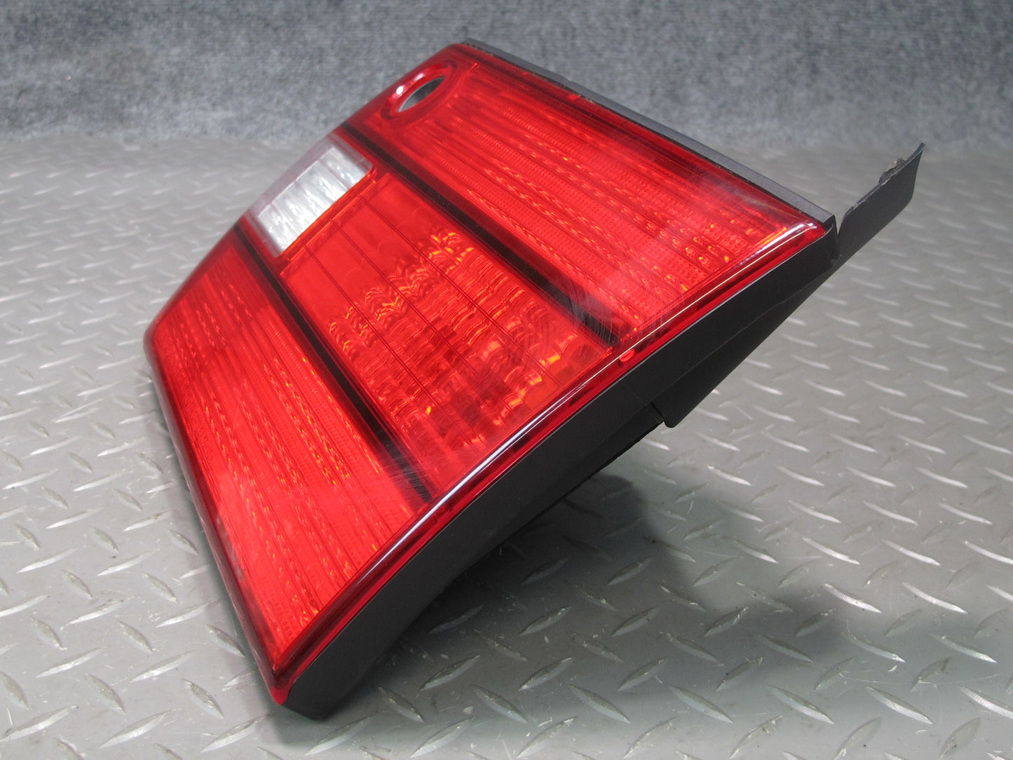 98-00 Lexus UCF20L LS400 Rear Right Inner Tail Light Lamp OEM
