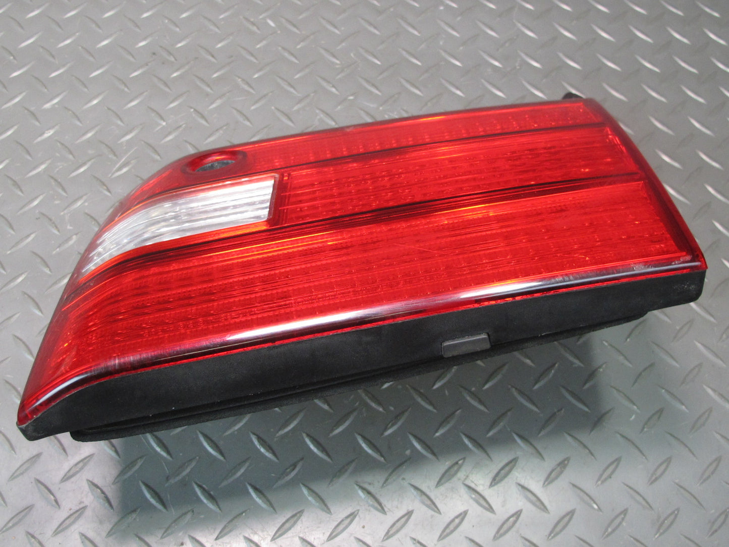 98-00 Lexus UCF20L LS400 Rear Right Inner Tail Light Lamp OEM