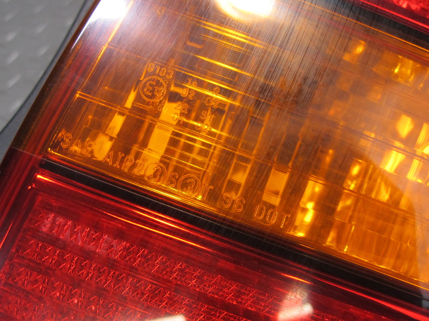 98-00 Lexus UCF20L LS400 Rear Right Side Outer Tail Light Lamp OEM