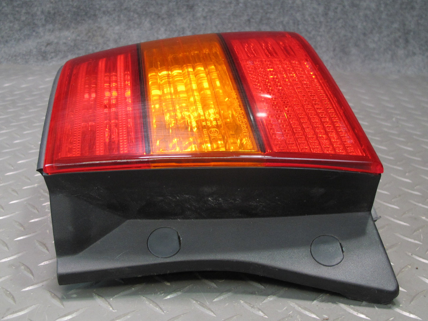 98-00 Lexus UCF20L LS400 Rear Right Side Outer Tail Light Lamp OEM