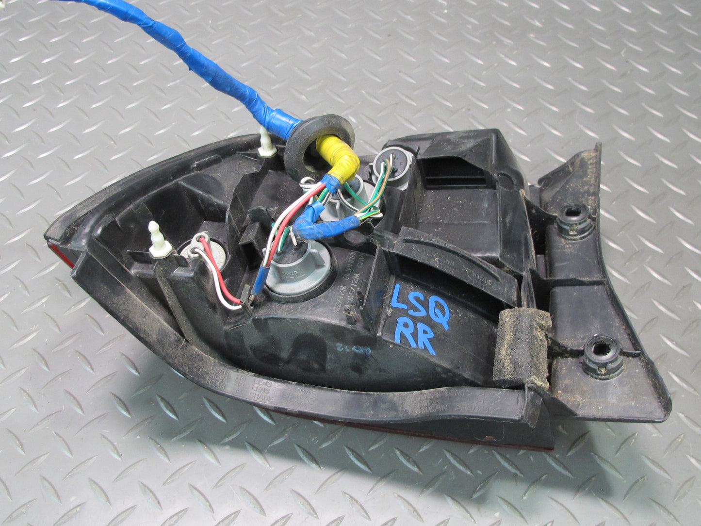 98-00 Lexus UCF20L LS400 Rear Right Side Outer Tail Light Lamp OEM