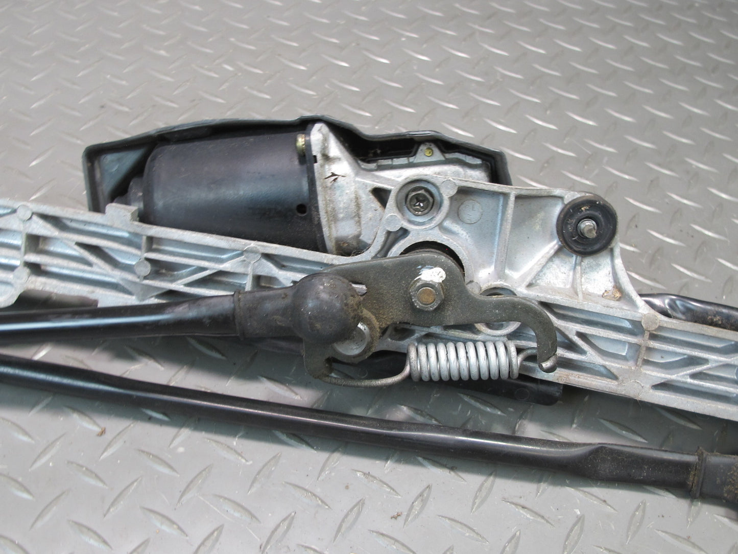 95-00 Lexus UCF20L LS400 Windshield Wiper Transmission Linkage w Motor OEM