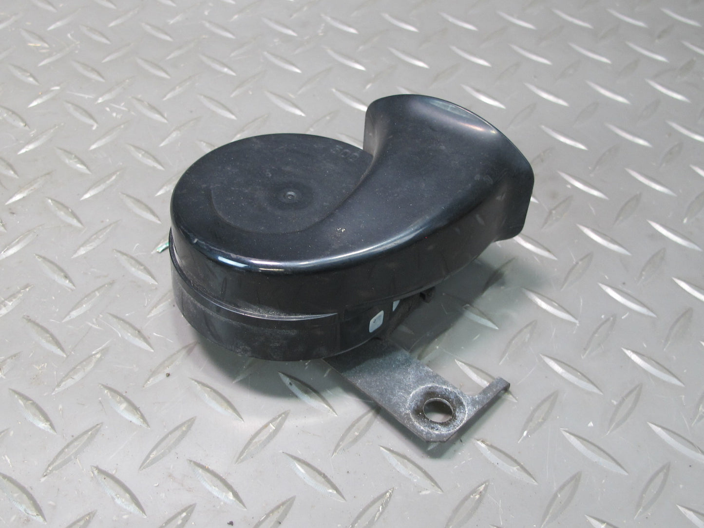 98-00 Lexus UCF20L LS400 Set of 2 High & Low Tone Note Pitch Horn Signal OEM