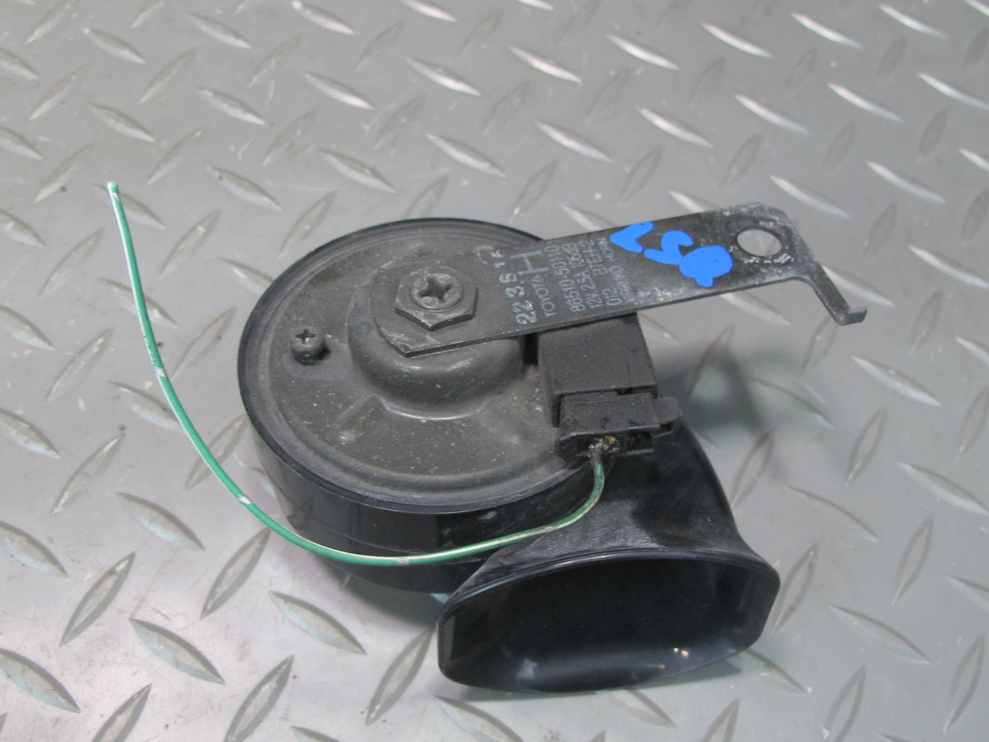 98-00 Lexus UCF20L LS400 Set of 2 High & Low Tone Note Pitch Horn Signal OEM