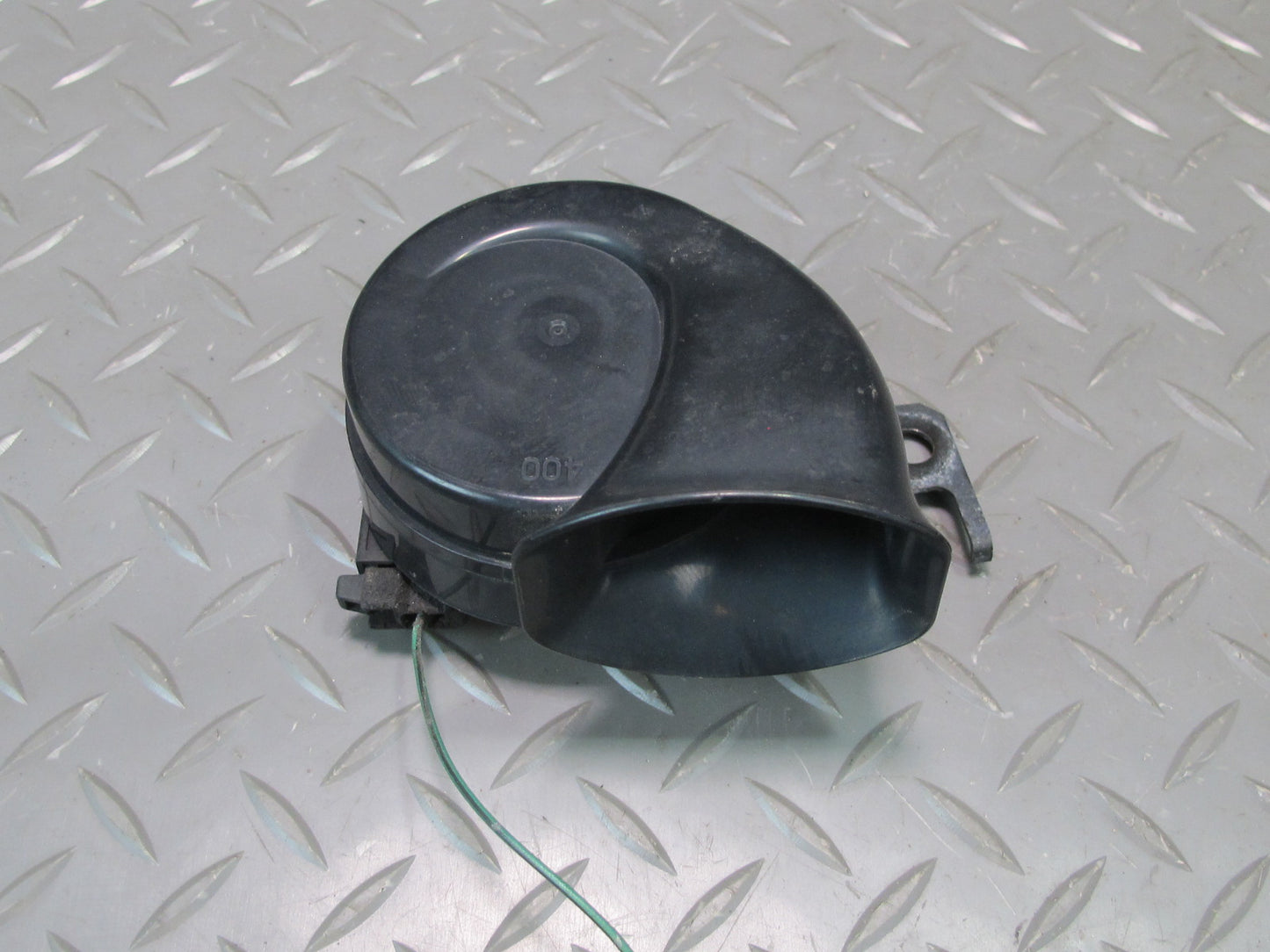 98-00 Lexus UCF20L LS400 Set of 2 High & Low Tone Note Pitch Horn Signal OEM