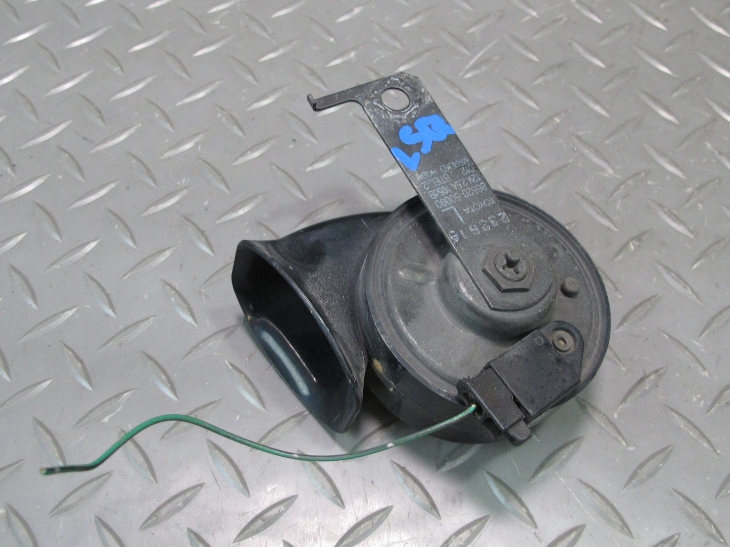 98-00 Lexus UCF20L LS400 Set of 2 High & Low Tone Note Pitch Horn Signal OEM