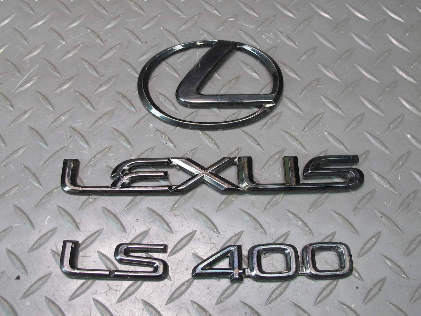 95-00 Lexus UCF20L LS400 Rear Trunk Lid Badge Emblem Logo Black Set OEM