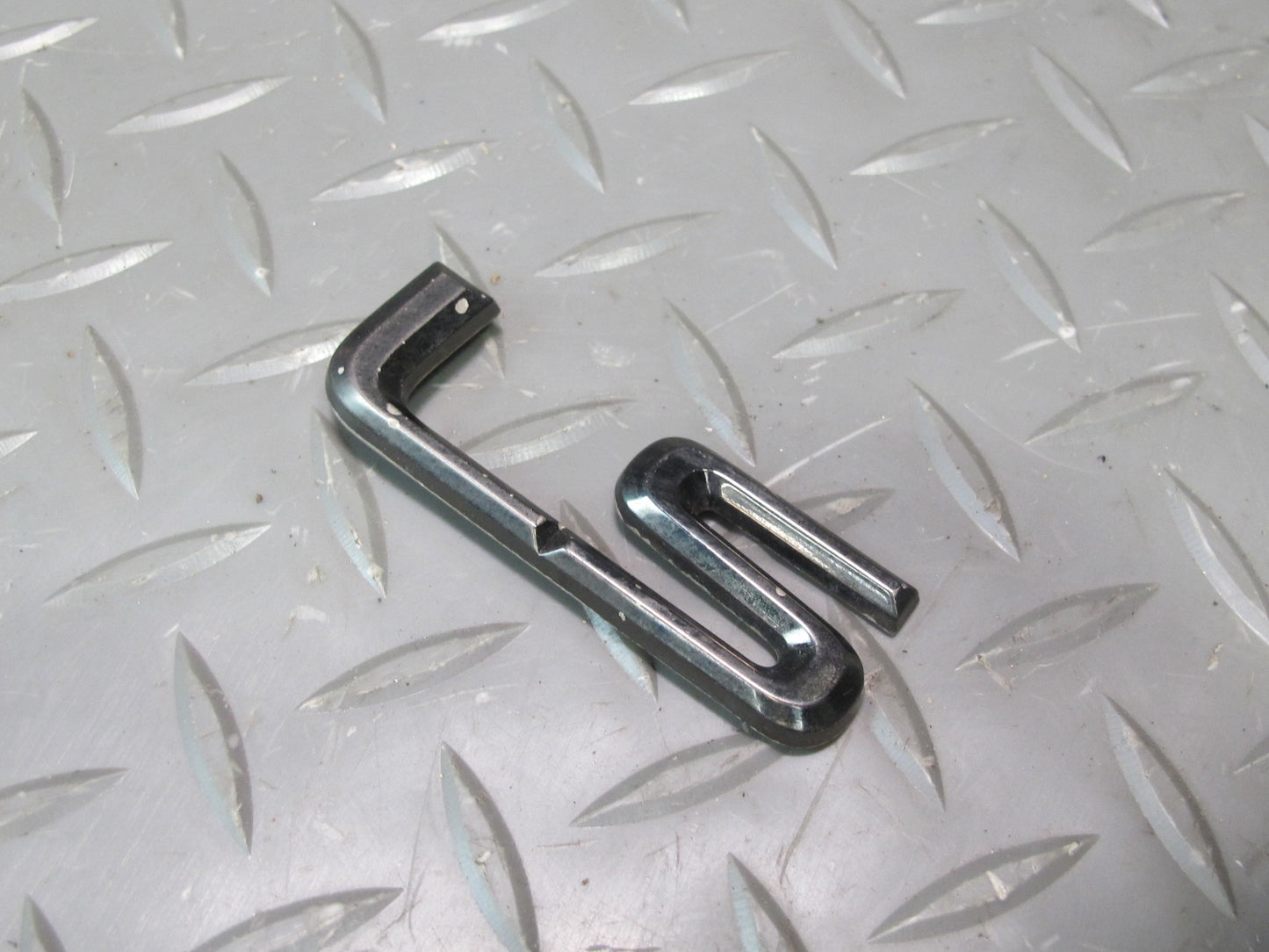 95-00 Lexus UCF20L LS400 Rear Trunk Lid Badge Emblem Logo Black Set OEM