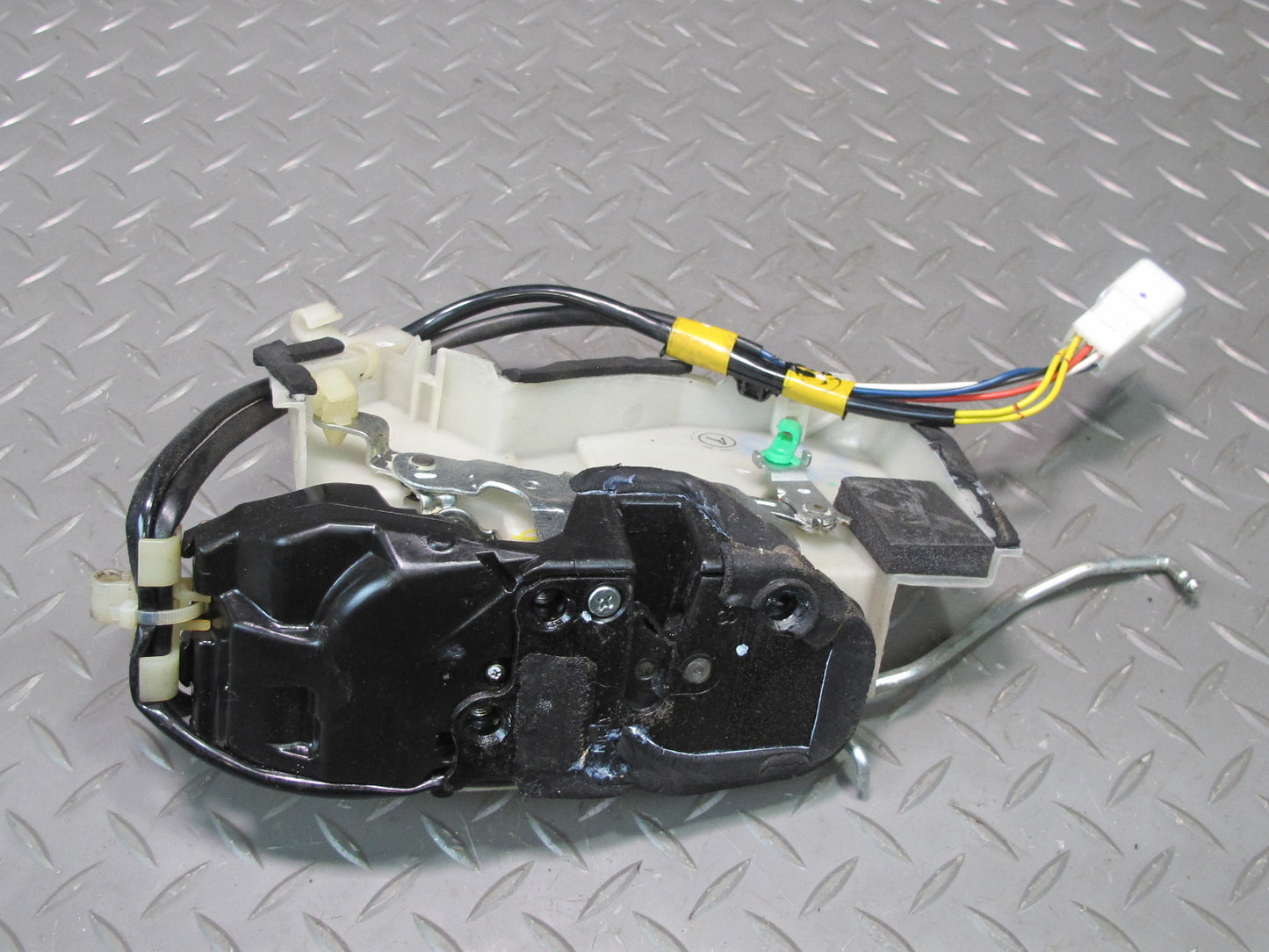 98-00 Lexus UCF20L LS400 Front Right Passenger Door Lock Latch Actuator OEM