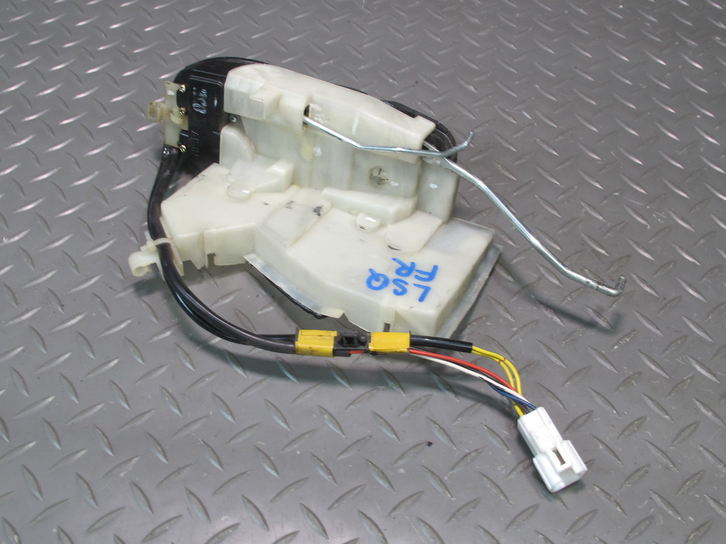 98-00 Lexus UCF20L LS400 Front Right Passenger Door Lock Latch Actuator OEM