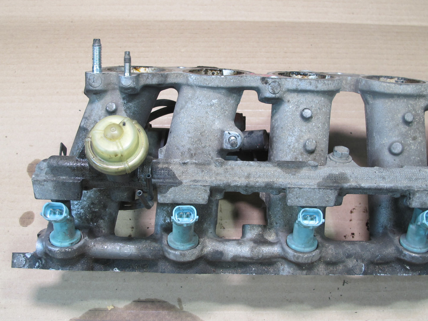 98-00 Lexus SC300 2JZGE Engine Lower Intake Manifold w Pressure Hard Line OEM